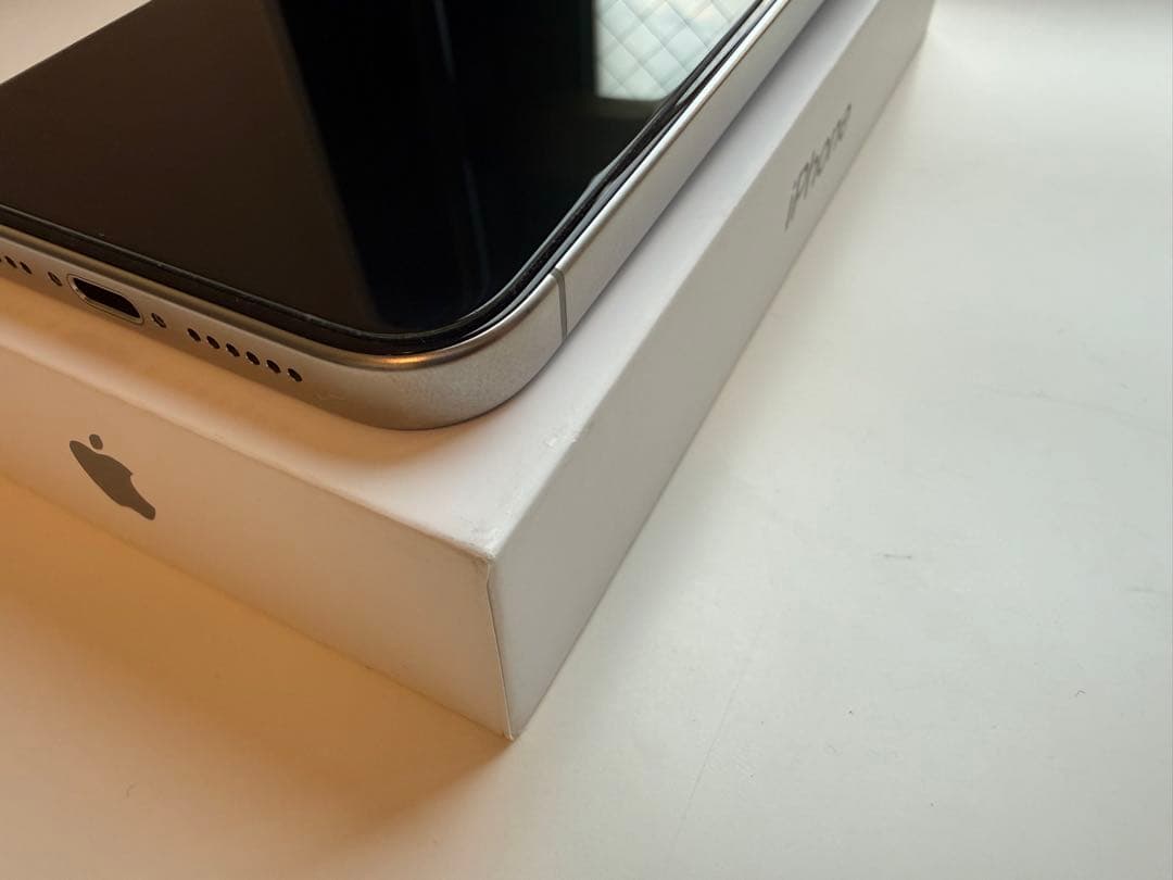 iPhone15 Pro Max 1TB ナチュラルチタニウム 海外版