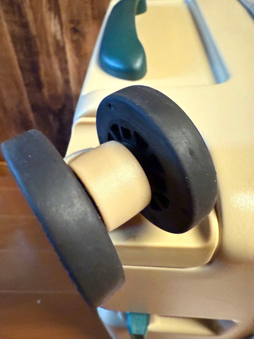 innovator コヨーテキャリーケース　スーツケース　イノベーター　茶色