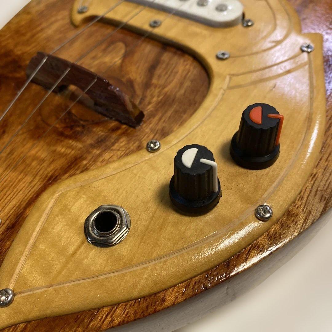 タイ 伝統楽器 エレクトリックピン 三弦 バンコク 民俗楽器 ピン ほぼ未使用