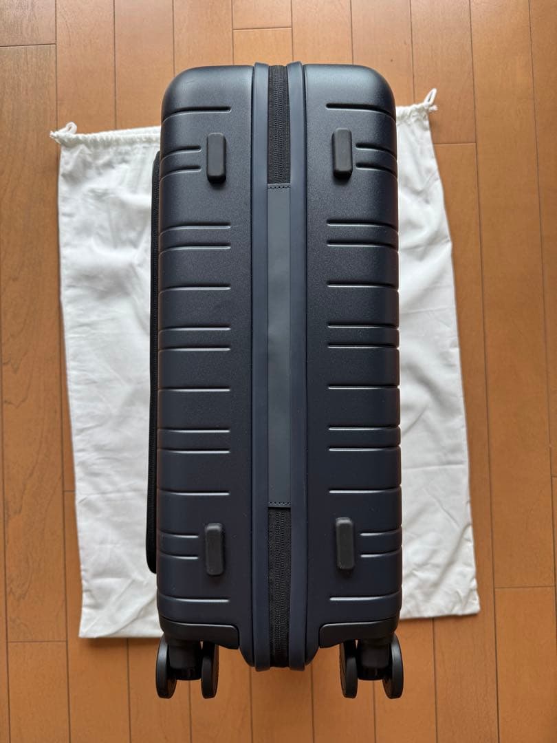 新品未使用定価8.8万HORIZN STUDIOS キャリーバッグBENZコラボ