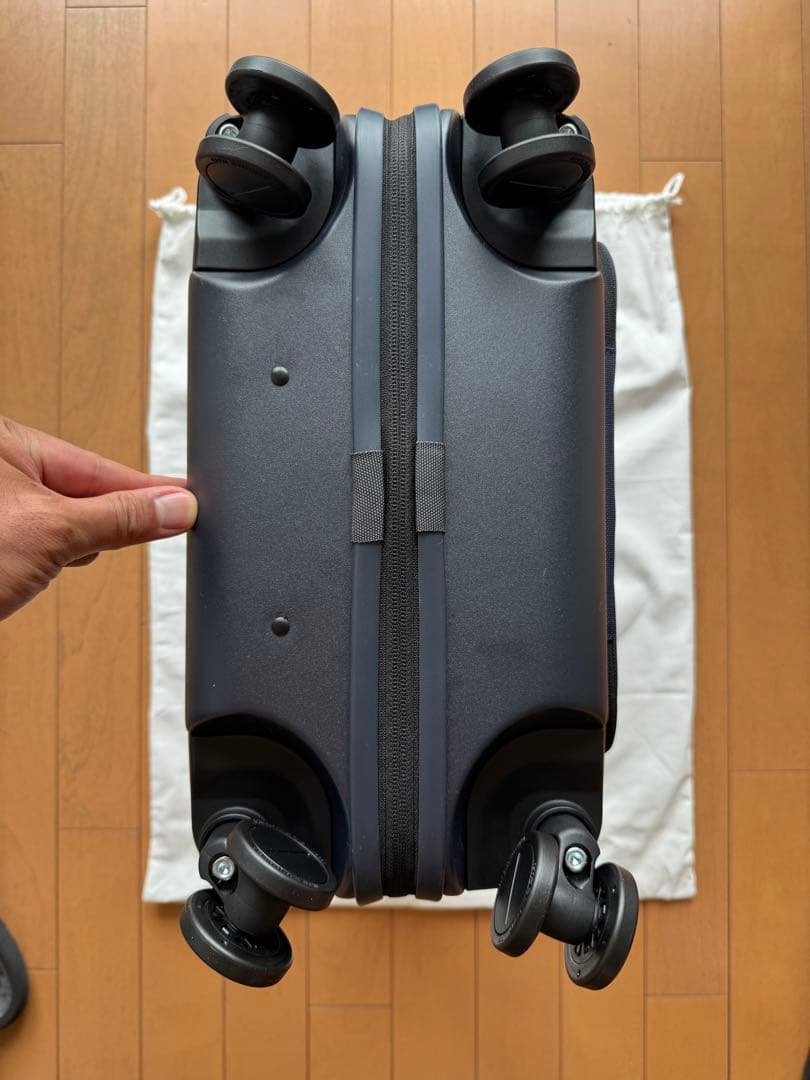 新品未使用定価8.8万HORIZN STUDIOS キャリーバッグBENZコラボ