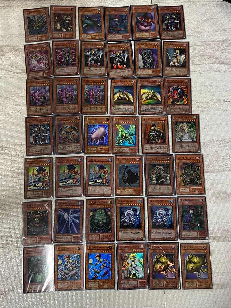 【レアカード以上300枚以上】遊戯王カード　引退　レアカード以上