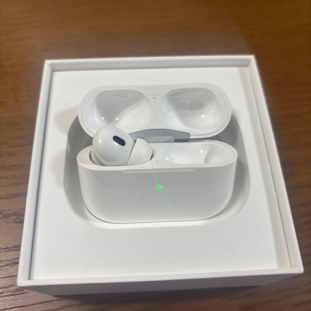 [第二世代]AirPods Pro 片耳のみ　ホワイト 充電ケース付き