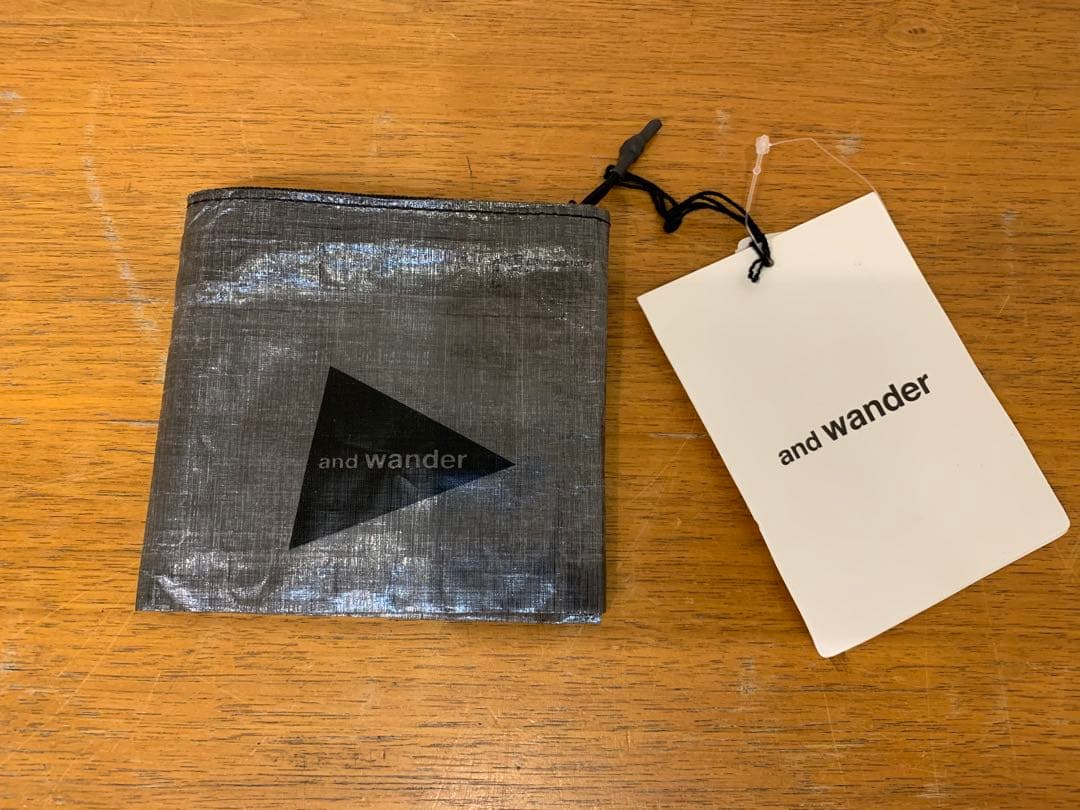 N0830-6★未使用 and wander 財布 グレー