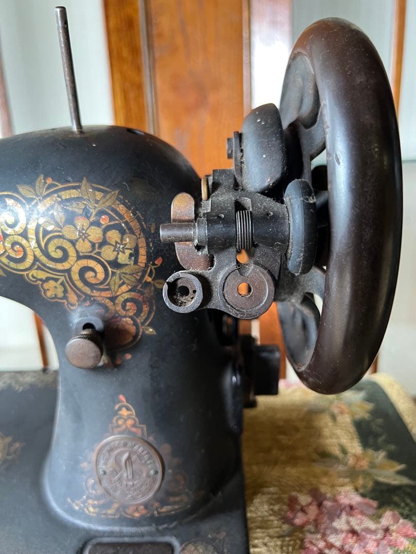 SINGER 古いミシン アンティークミシン　骨董品　インテリア　ディスプレイ