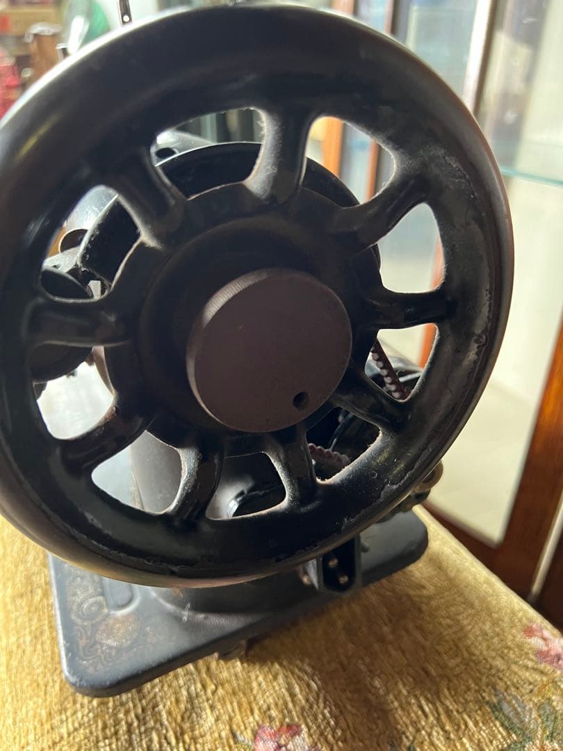 SINGER 古いミシン アンティークミシン　骨董品　インテリア　ディスプレイ