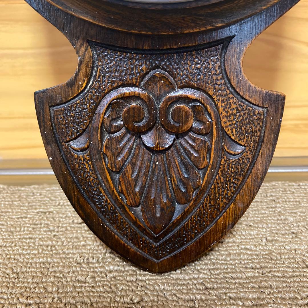 舶来品　アンティークバロメーター　重厚な木彫りの気圧計