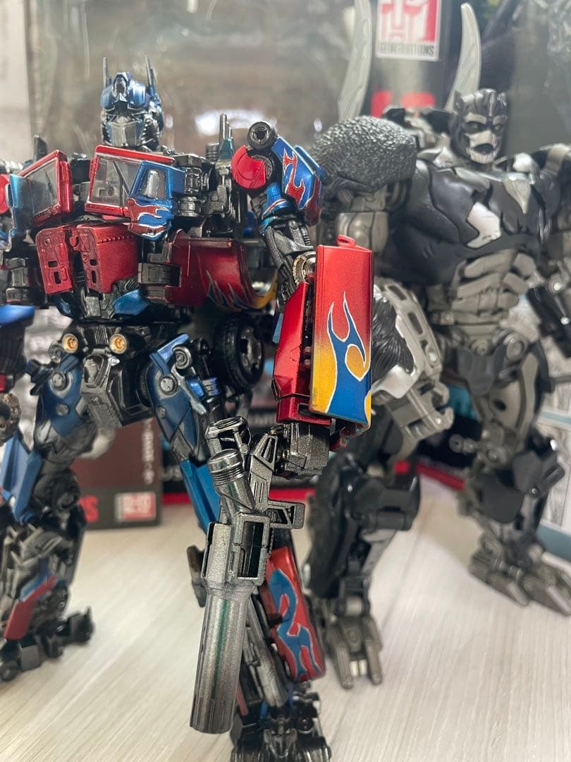 オプティマスプライム スタジオシリーズ SS-25 リペイント 2体セット