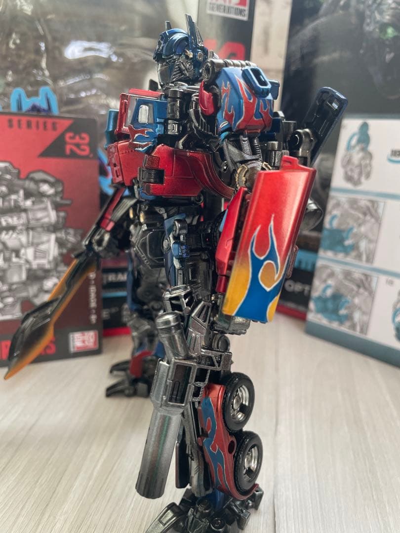 オプティマスプライム スタジオシリーズ SS-25 リペイント 2体セット