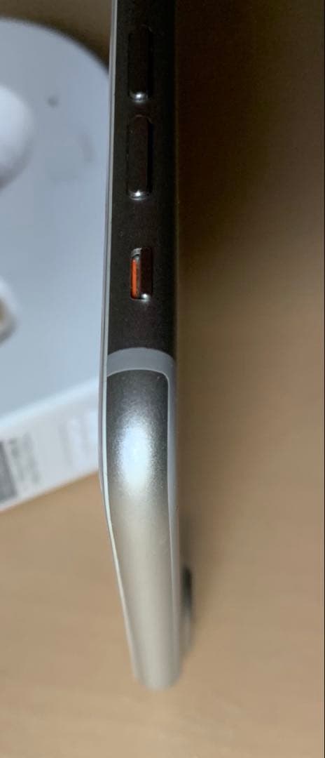 希少　美品　iPhone 7 Plus 128GB（シルバー）