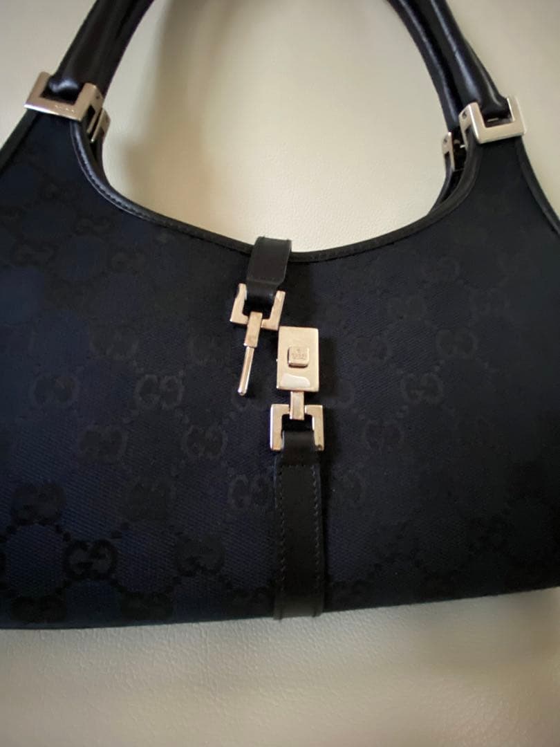 グッチ　ショルダーバッグ