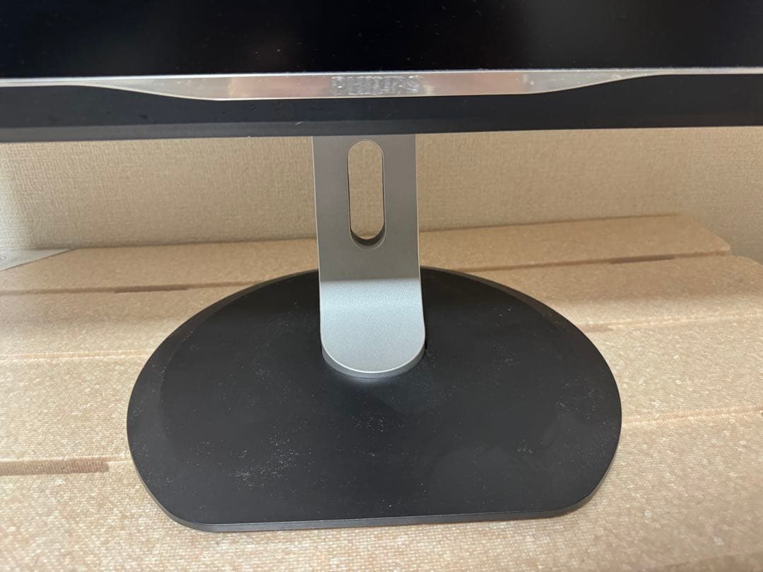 Philips　Briliance 328P 4Kモニタ