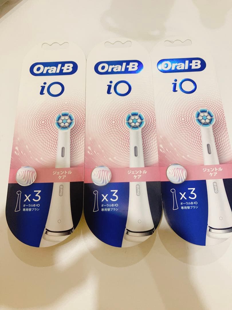 ☆新品３個☆オーラルB iO専用替えブラシ ジェントルケア ホワイト３本入り