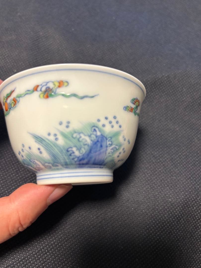 中国清時代　闘彩　海水魚文茶碗 盃 豆彩 鬥彩 大清雍正年製在銘 官窯