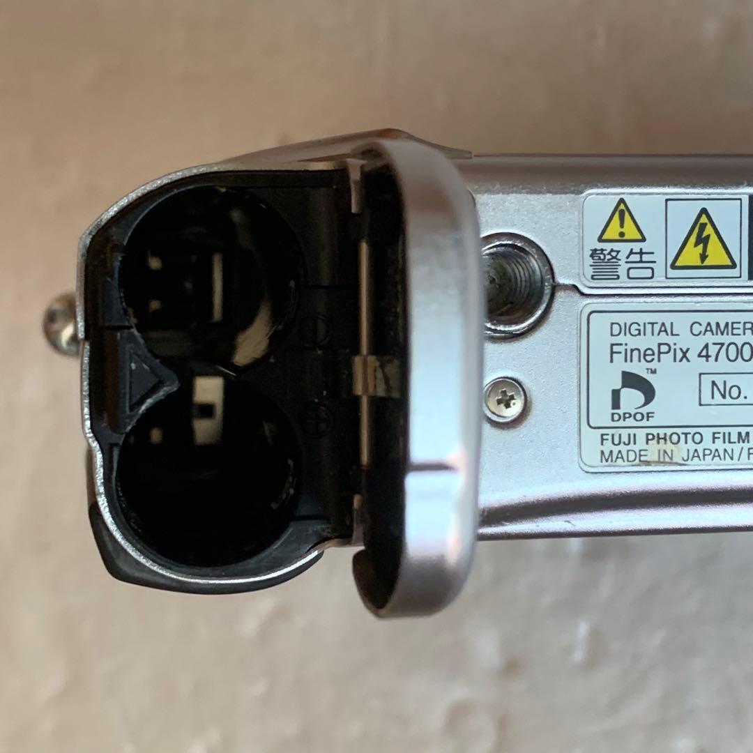 ジャンク FUJIFILM FinePix 4700z