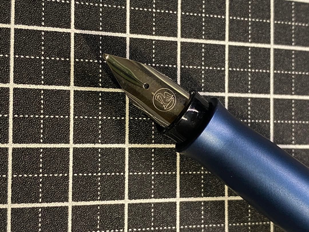PELIKAN P360 EPOCH Sapphire-blue 万年筆　字幅M