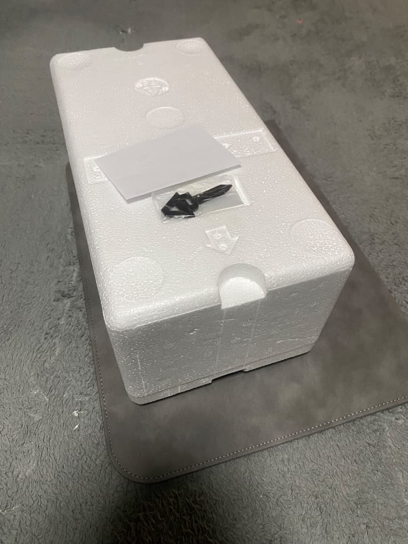 ぶ*ぃ様 (希少品)AUTOart 1/18 シボレー コルベット C7.R ホ