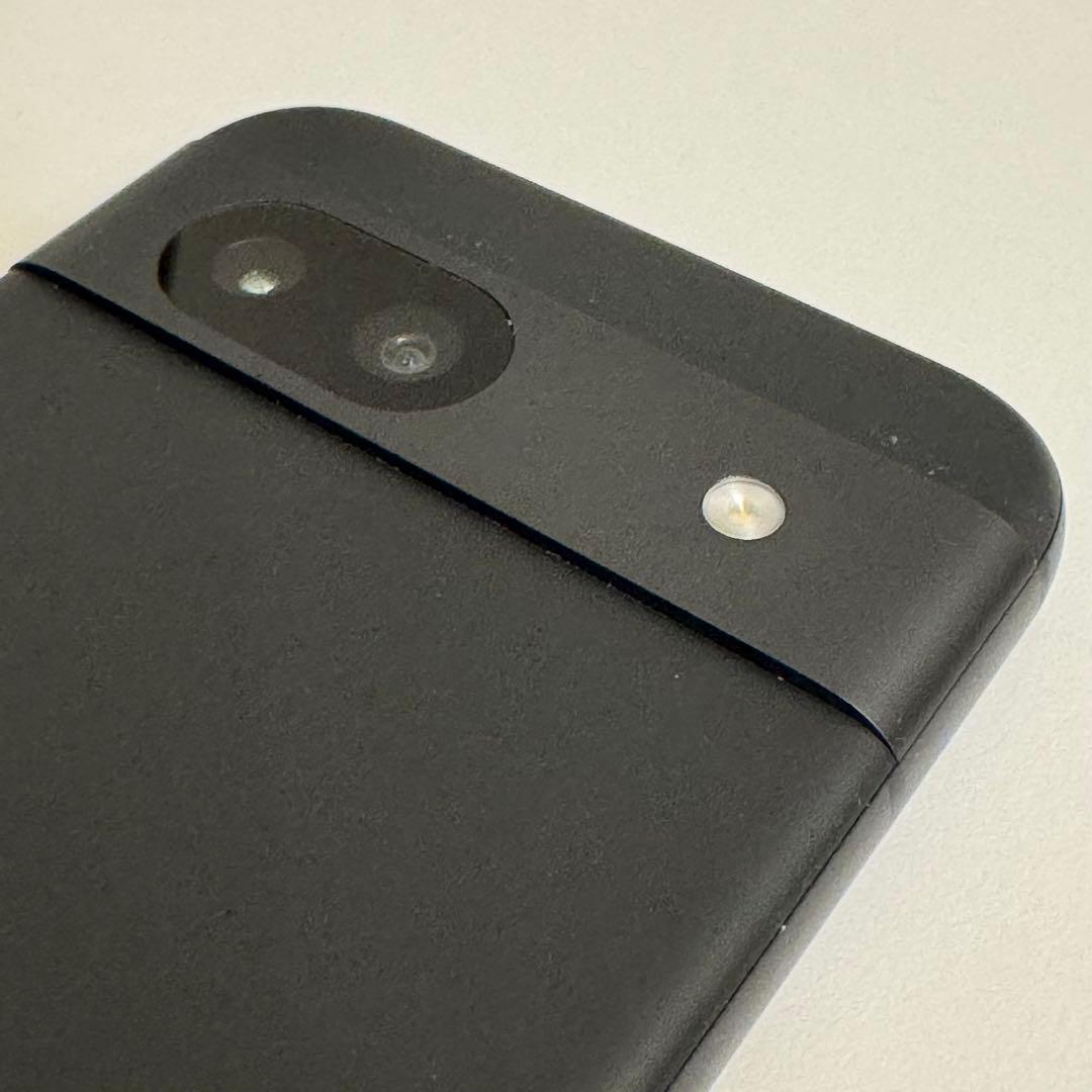 美品 Google Pixel 8a 128GB Obsidian SIMフリー