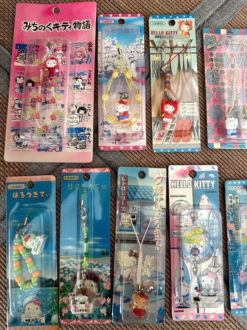 ご当地キティちゃんレアハローキティ ストラップセット 限定 15個まとめ売り