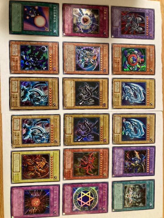 遊戯王　まとめ売り　レッドアイズブラックドラゴン レリーフ 等