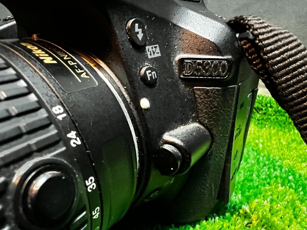 中古 Nikon デジタル一眼レフ【D5300】/SIGMA 望遠レンズ