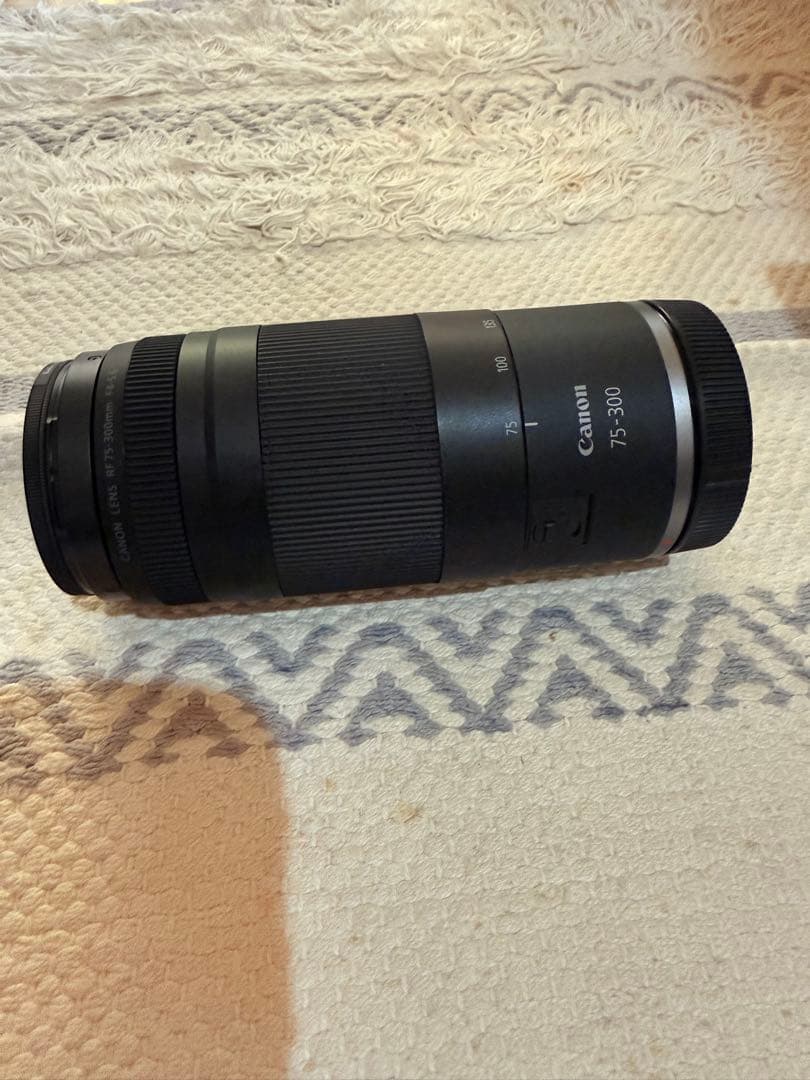 Canon RF 75-300mm F4-5.6 ズームレンズ