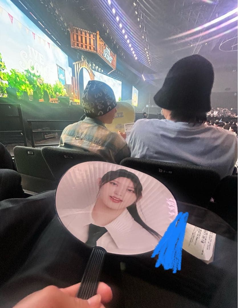 IVE ウォニョン サインボール