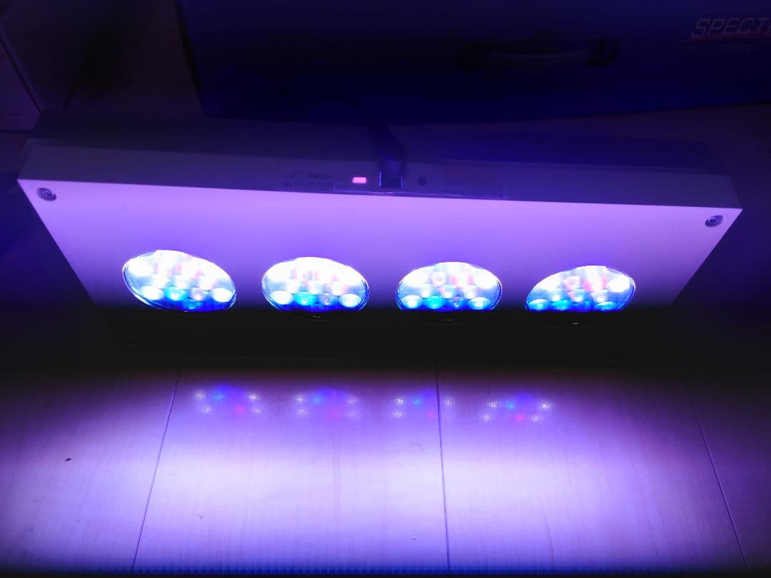 HYDRA FIFTY TWO LEDライト本体　ハイドラ52