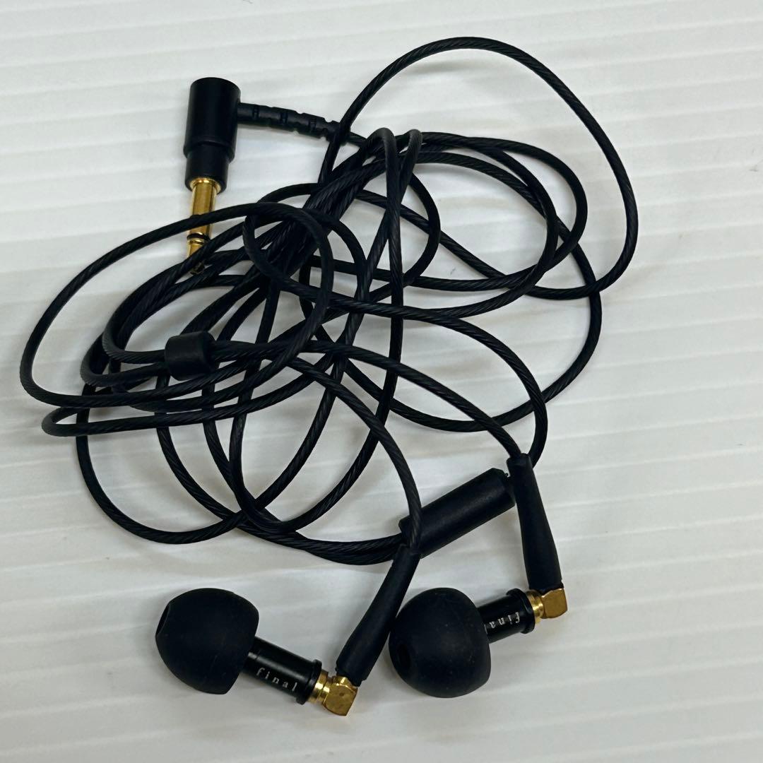 final F4100 　有線イヤホン　　　　　　　　　fa76