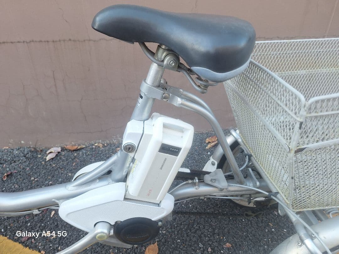 ブリジストン　アシスタワゴン 三輪電動アシスト自転車 シルバー