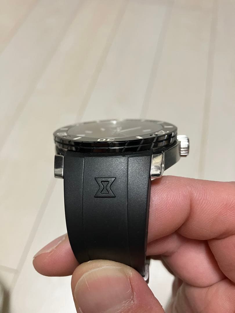 EDOX ダイバーズウォッチ クロノオフショア1 プロフェッショナル