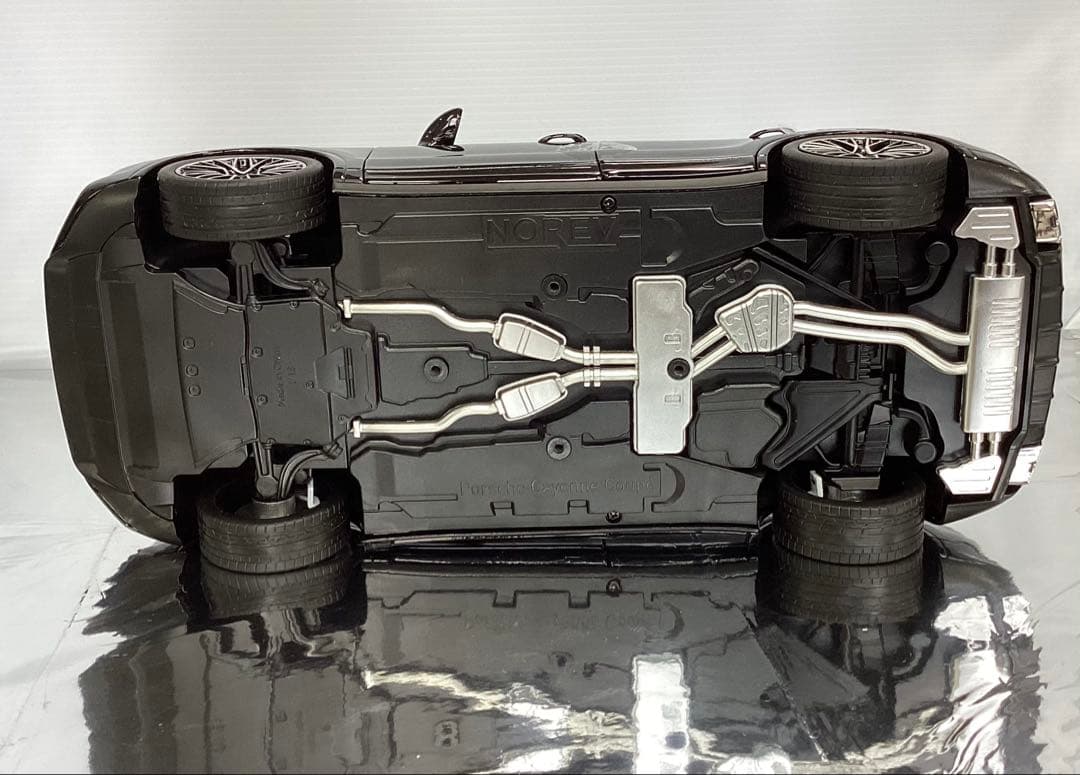 NOREV 2019 ポルシェ カイエン ターボ ブラック 1/18 ノレブ