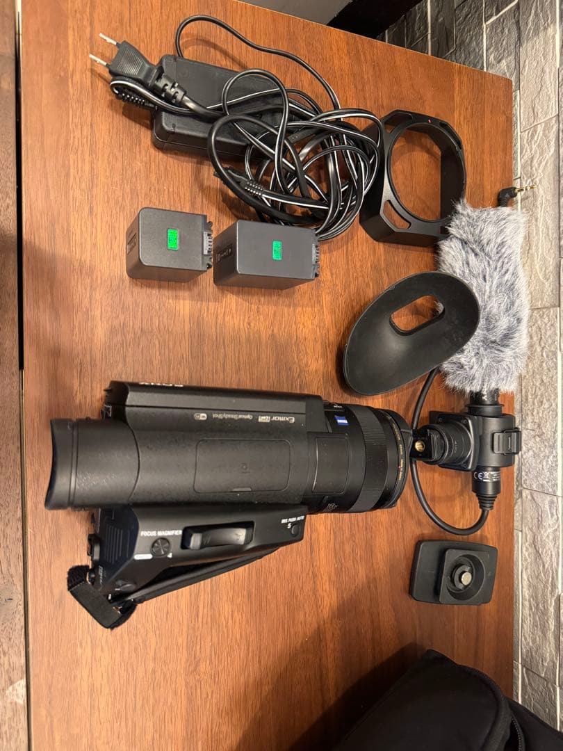 SONY FDR-AX700 ビデオカメラ本体