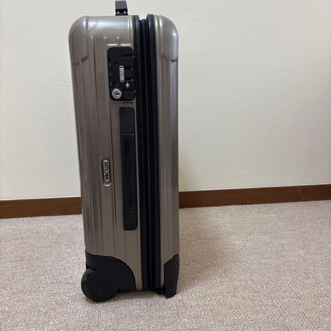 RIMOWA シャンパンゴールド　機内持ち込み可