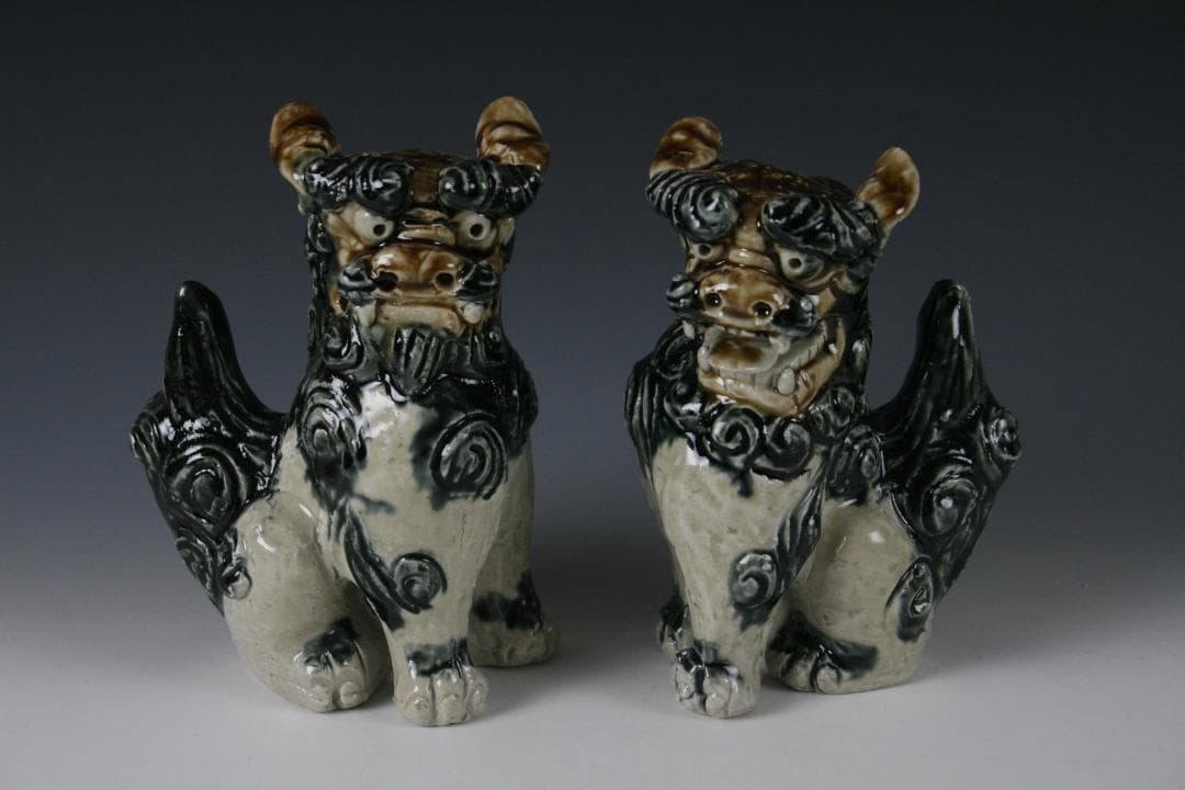 人間国宝金城次郎一門　金城敏徳 作　藍色付立シーサー（中）1対