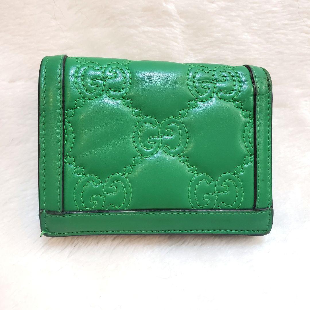 美品 GUCCI GGマトラッセカードケースウォレット　グリーン