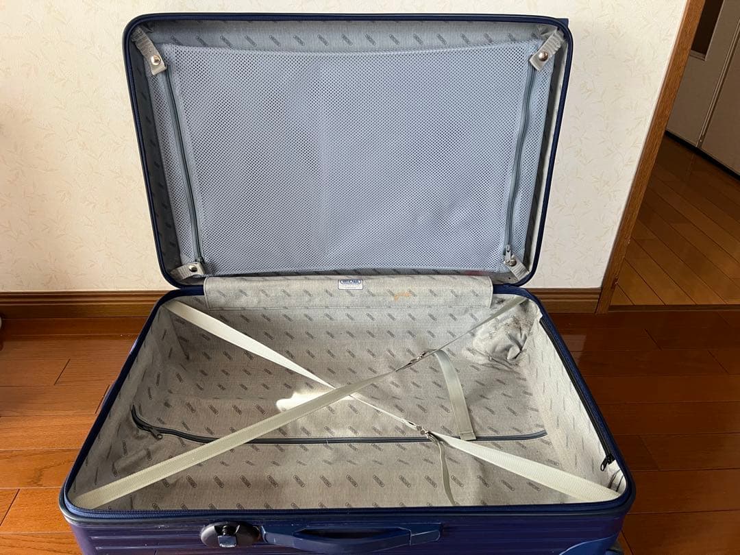 リモワ 82L サルサ2輪　857.70 中古スーツケース RIMOWA