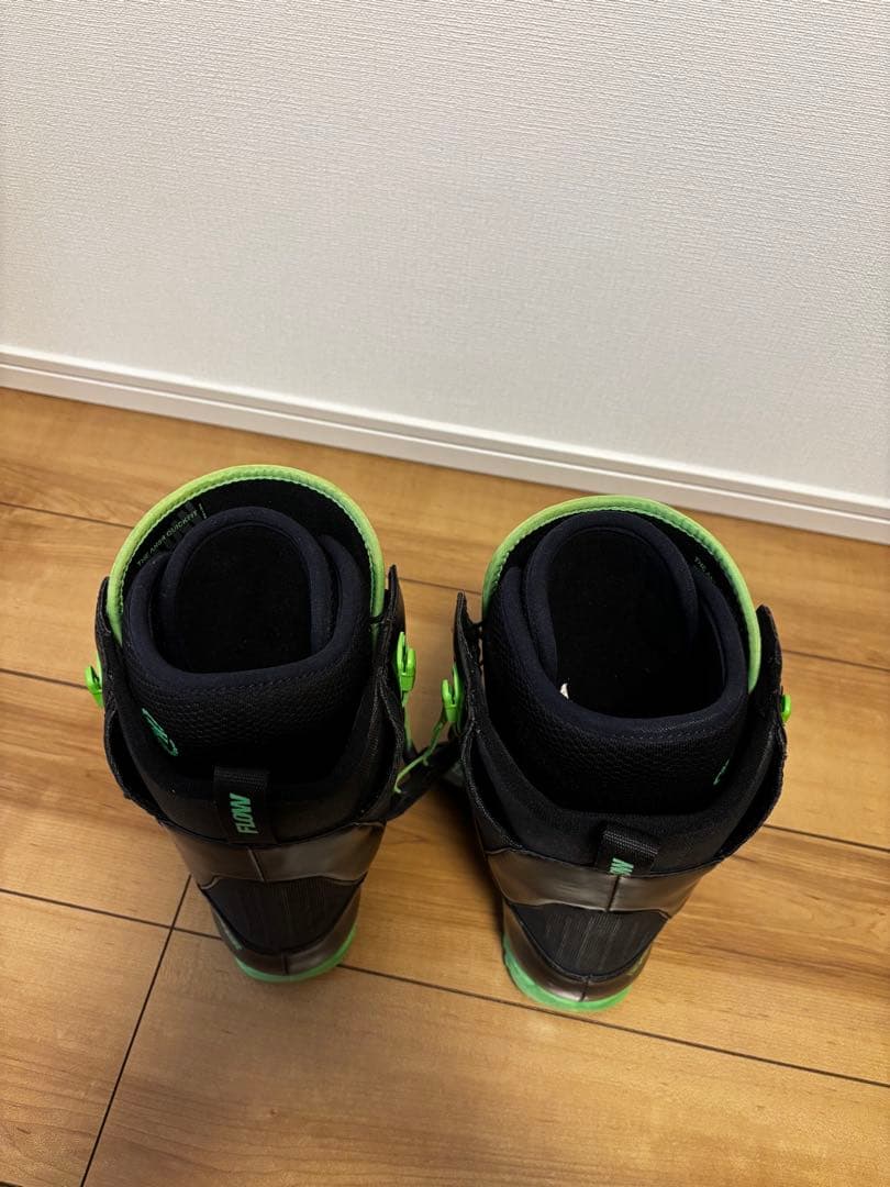 FLOW スノーボードブーツ ブラック/グリーン