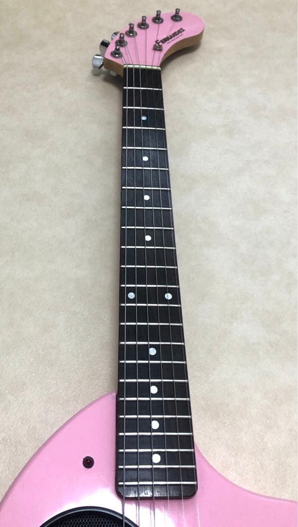【超美品】ZO-3 ピンク アンプ内蔵ミニギター 専用ケース付き！！