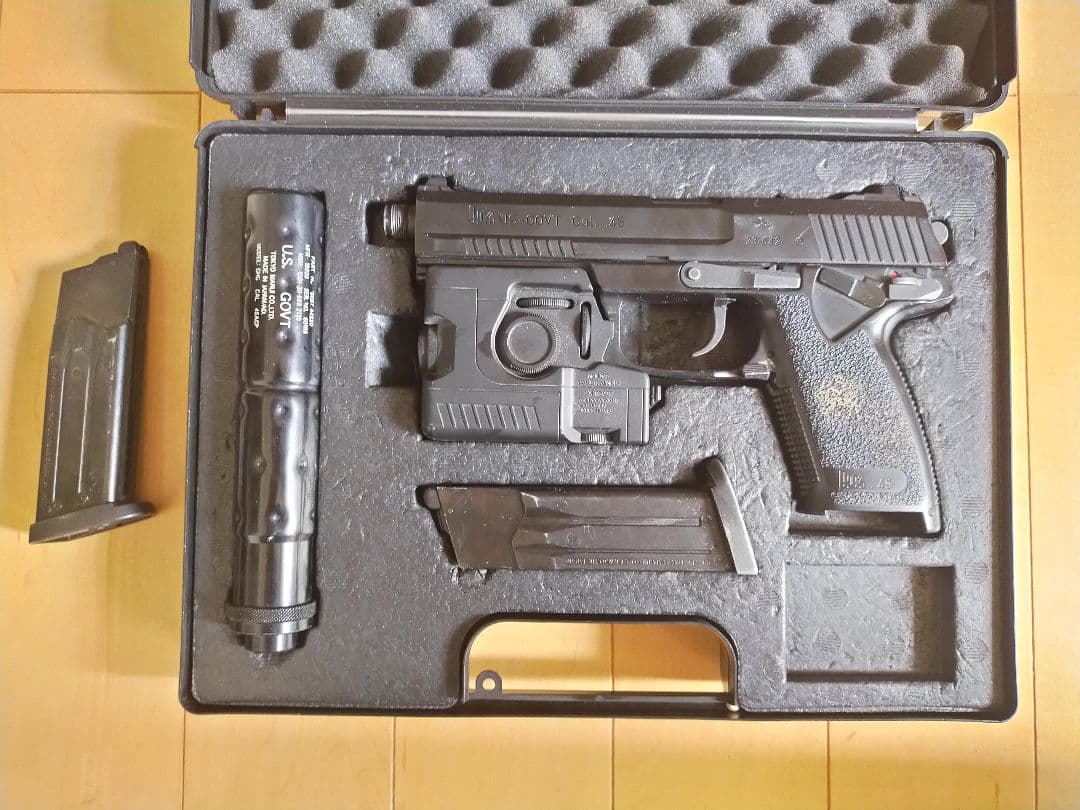 東京マルイ SOCOM mk23【予備マグ付き】