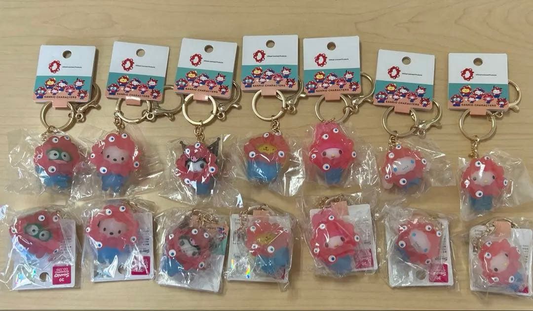 ミャクミャク　サンリオ　クリア　コンプリート