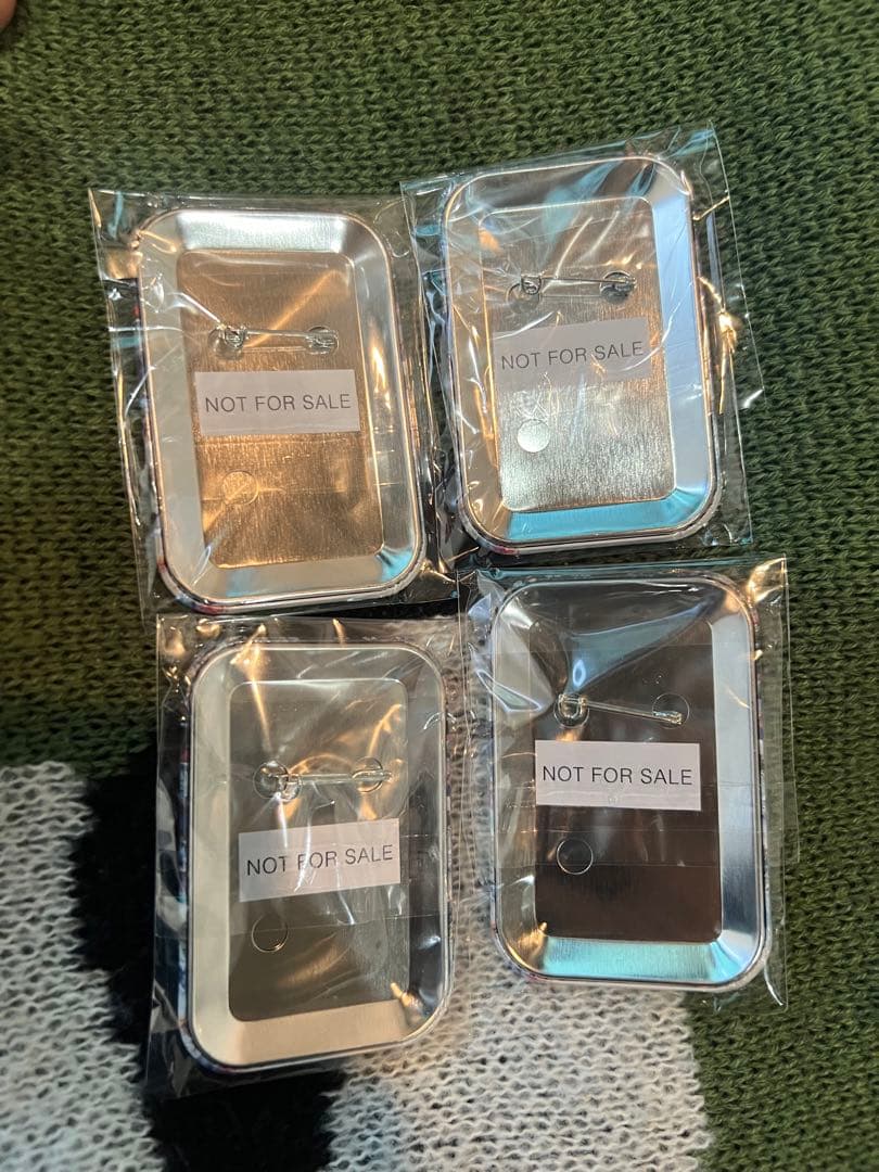 は*み様 ISUグランプリファイナル 2025ピンバッチ缶バッチ4枚 メダリスト