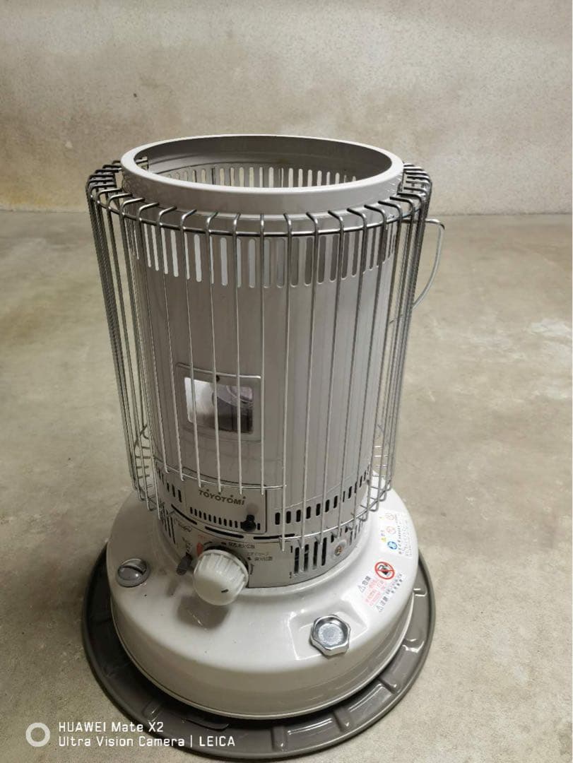 TOYOTOMI ストーブ KS-67H ホワイト 23年製　トヨトミ