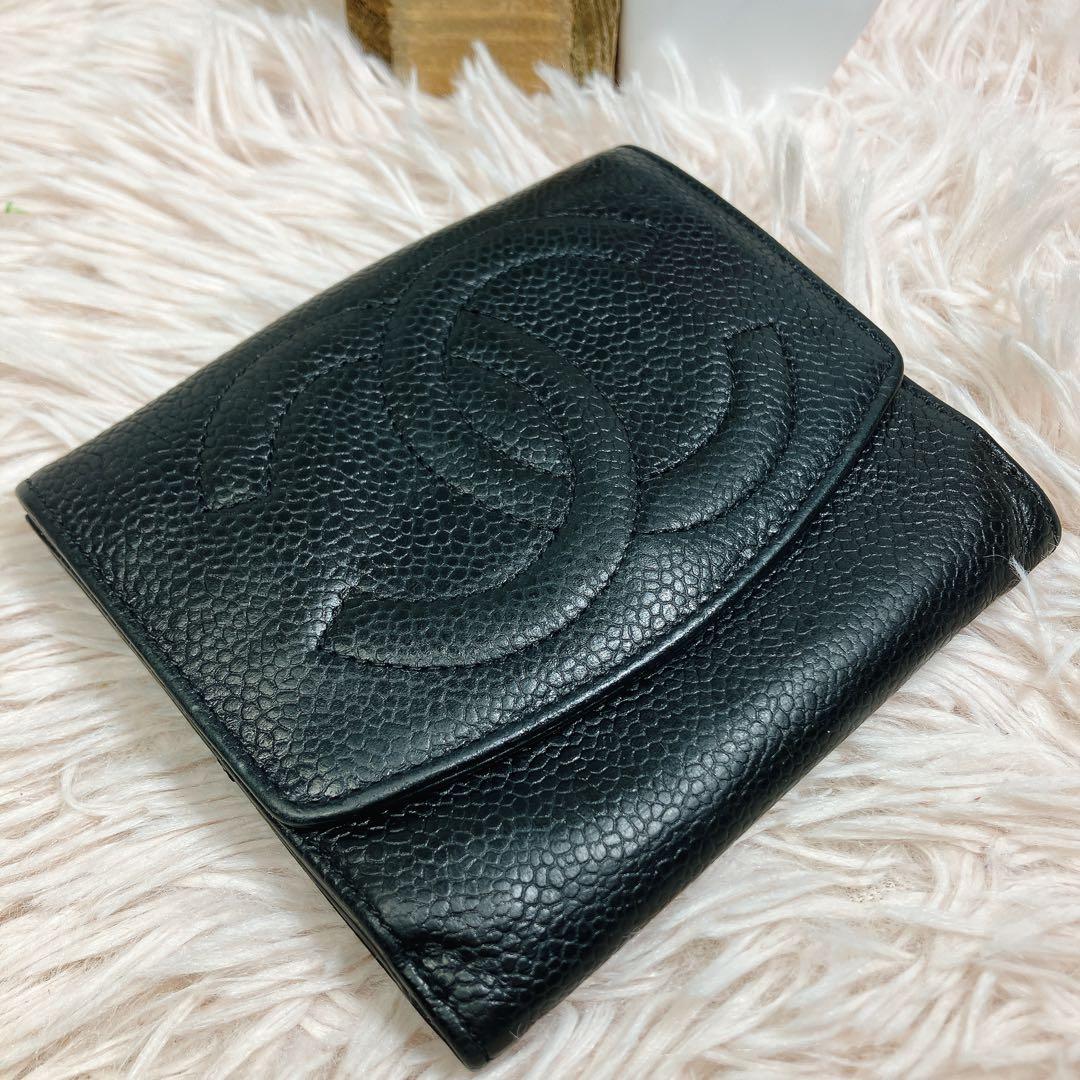 美品 CHANEL 二つ折り財布 ココマーク キャビアスキン レザー Wホック