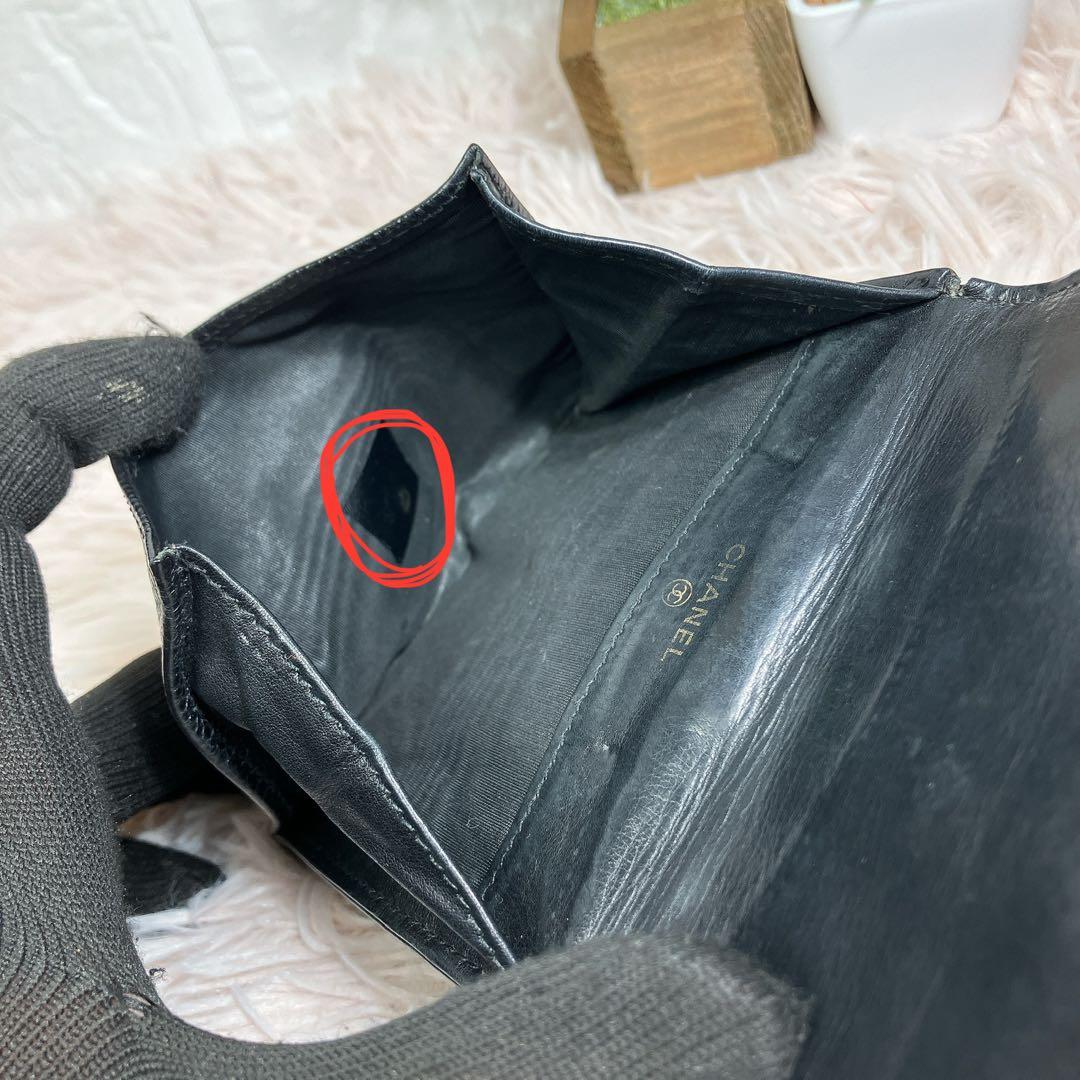 美品 CHANEL 二つ折り財布 ココマーク キャビアスキン レザー Wホック