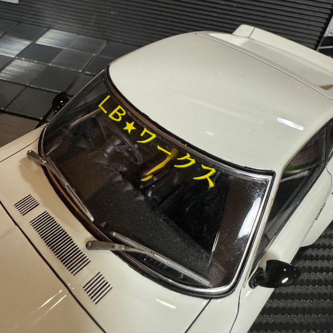 イグニッションモデル1/18LB−WORKSフェアレディZ(S30)カスタム品❷
