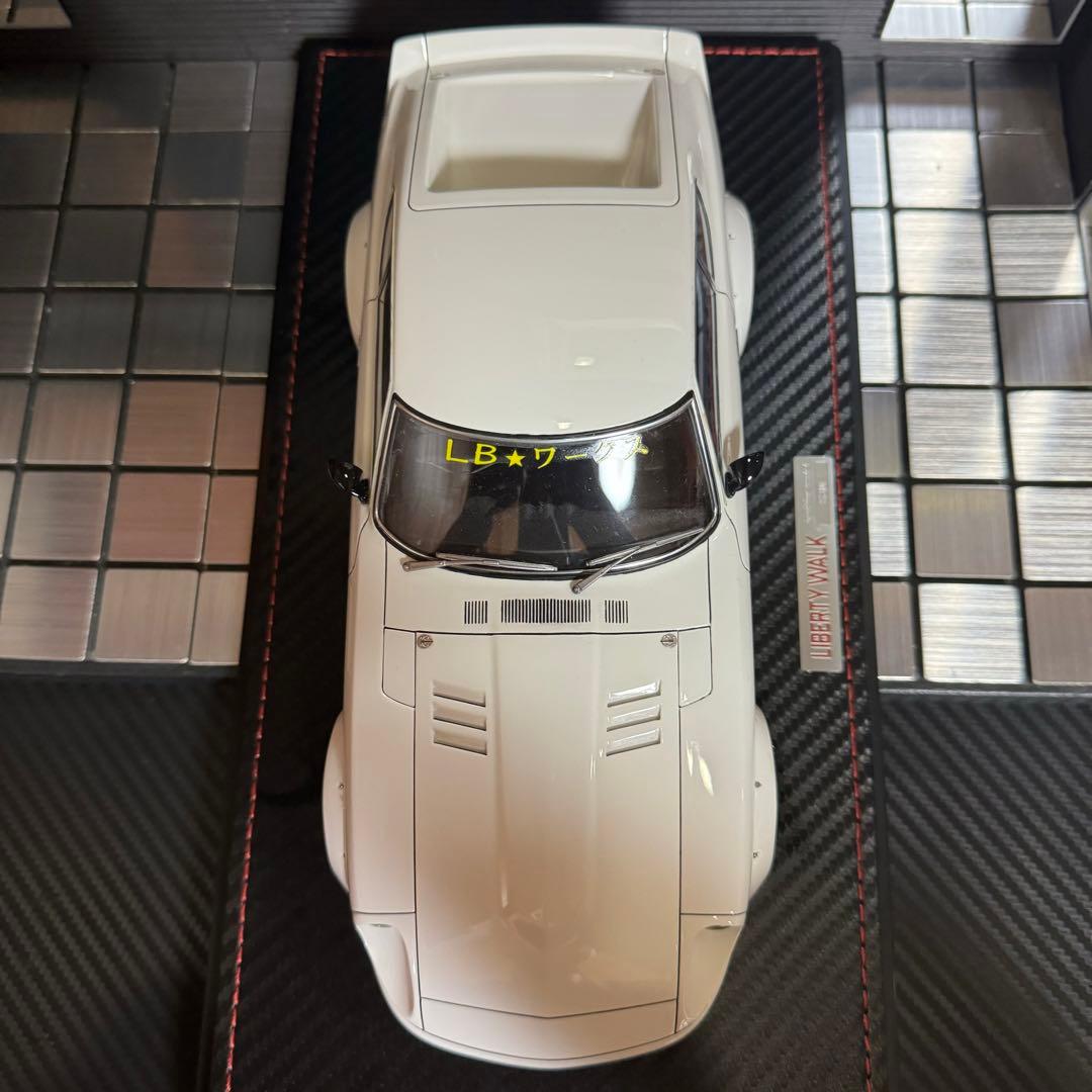 イグニッションモデル1/18LB−WORKSフェアレディZ(S30)カスタム品❷