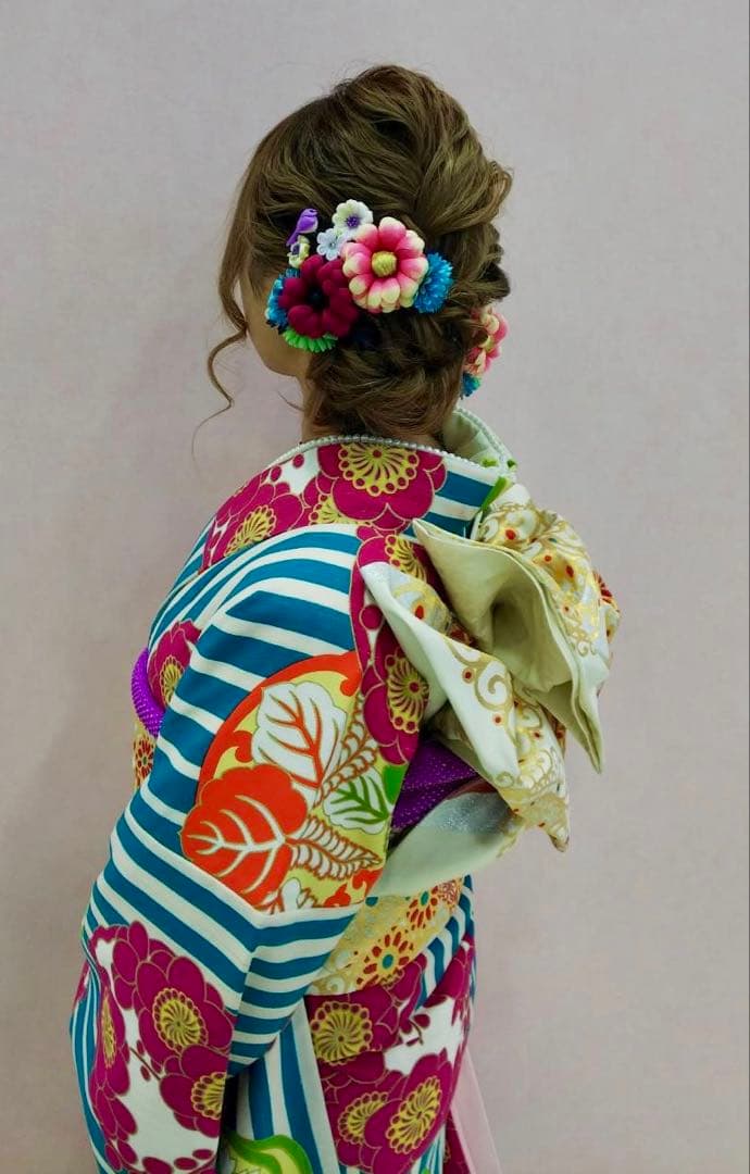 【美品】ふりふ振袖＊希少　青と赤のストライプ 花柄 金線あり