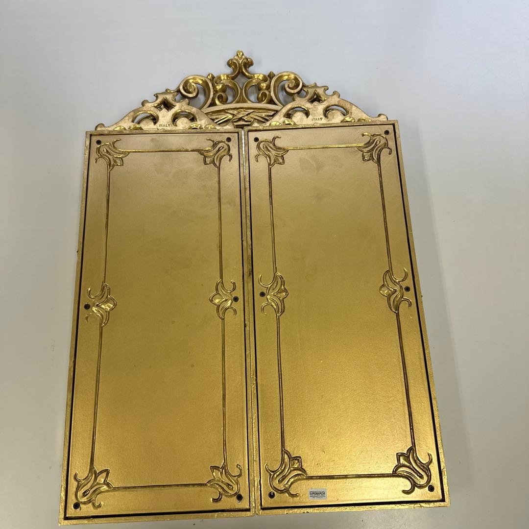 装飾的なゴールド三面鏡