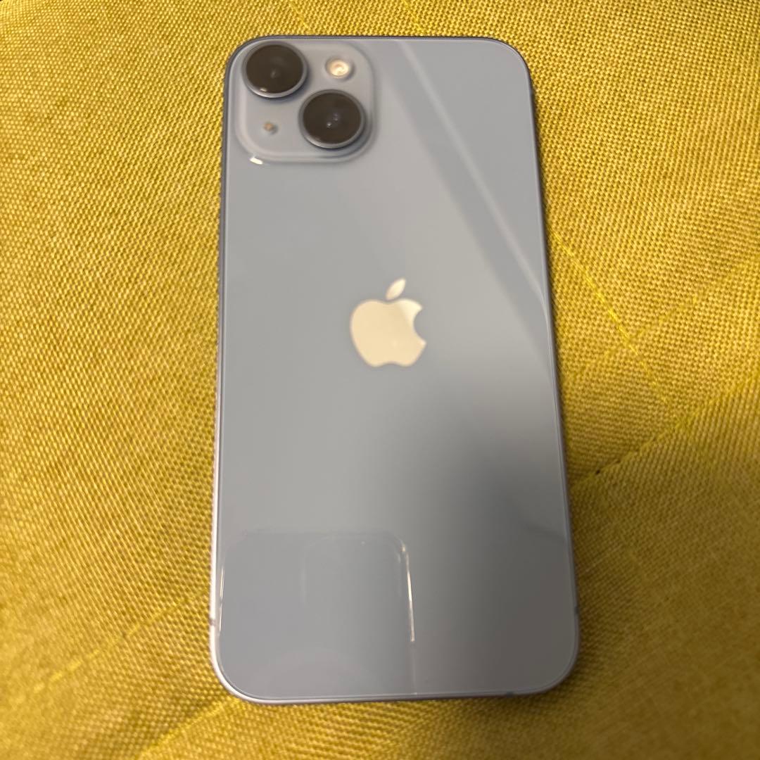saki⭐︎iPhone 14 ブルー